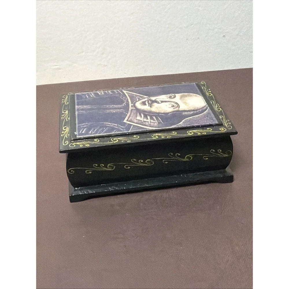 Vintage Russian Lacquer William Shakespeare Portrait Trinket Box Rare Keepsake